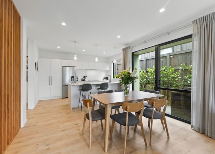  at 19 Cessna Crescent, Mangere, Auckland