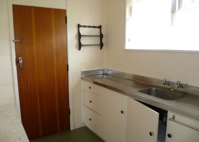  at 2/555 Ruahine Street, Hokowhitu, Palmerston North, Manawatu / Whanganui