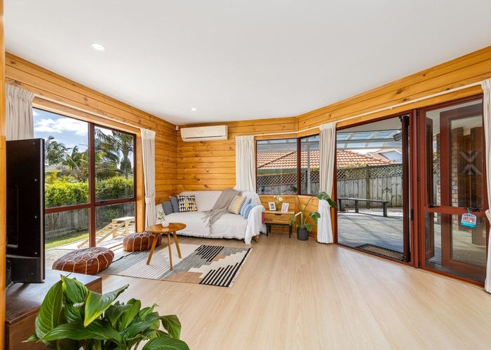  at 2/22 Mission View Drive, Northpark, Auckland