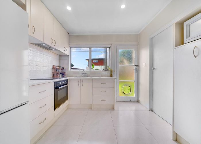  at 4/6 Ray Small Drive, Papakura, Papakura, Auckland