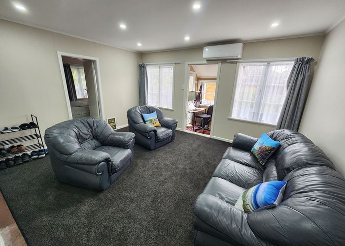  at 9 Frances Street, Manurewa, Manukau City, Auckland