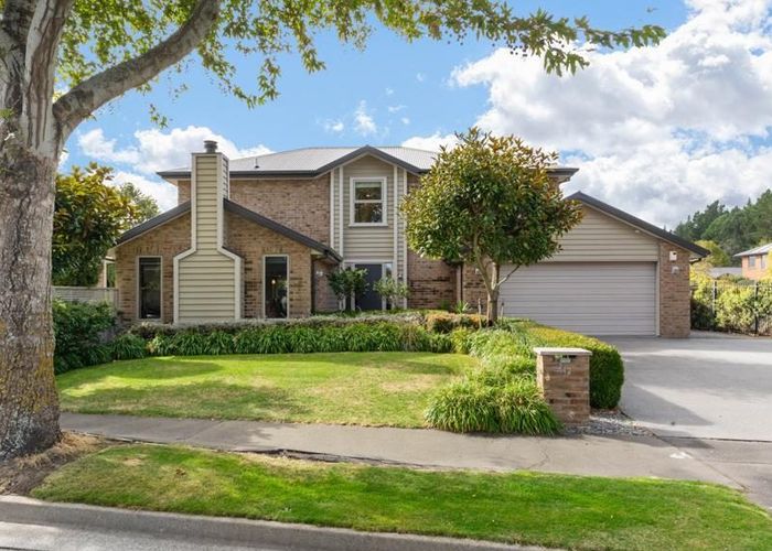  at 42 Pohutukawa Crescent, Parklands, Christchurch