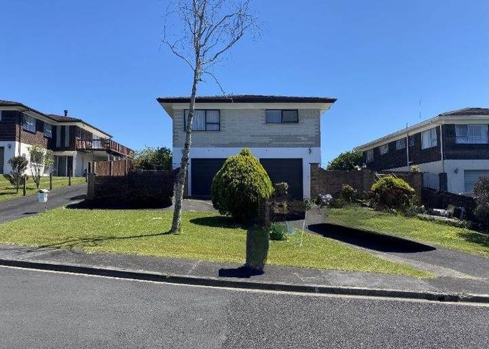  at 11 Darlington Place, Glendene, Waitakere City, Auckland