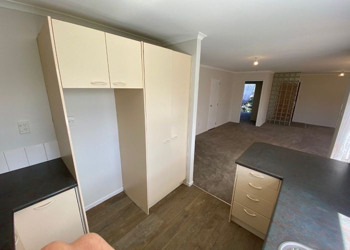  at 18 Newbegin Place, Weymouth, Manukau City, Auckland