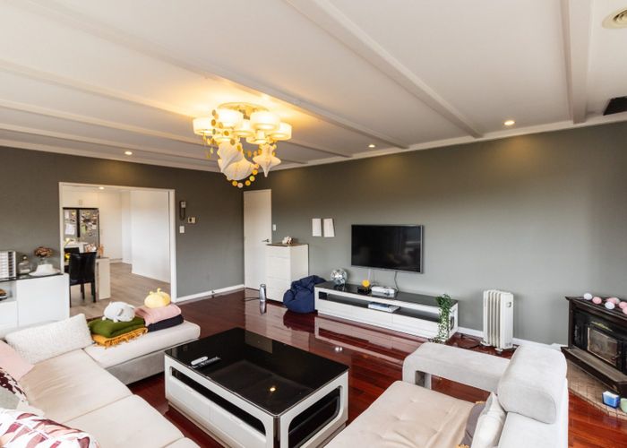  at 1 Paddington Grove, Karori, Wellington, Wellington