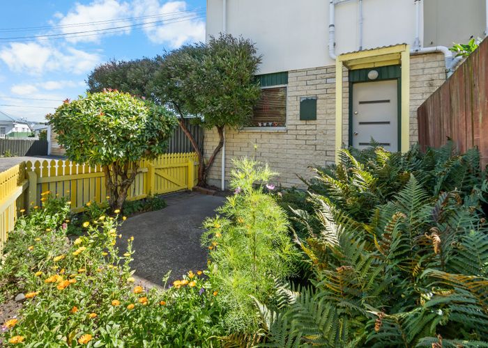 at 1/555 Cashel Street, Linwood, Christchurch City, Canterbury