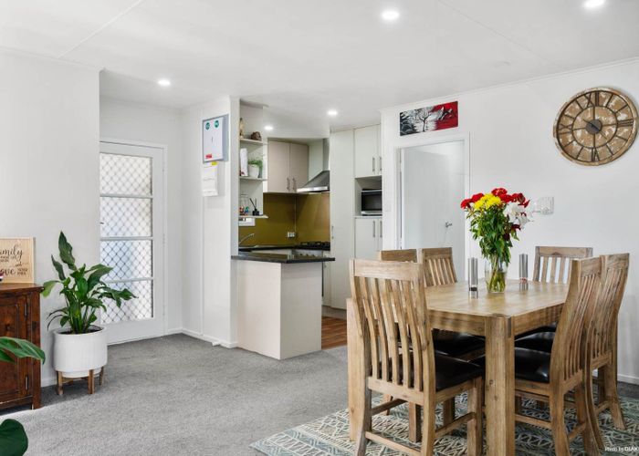  at 10 Nina Place, Manurewa, Auckland