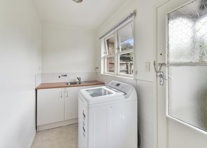  at 2/4 Brady Road, Otahuhu, Auckland