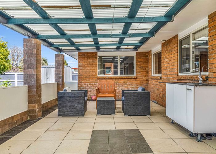 at 526 Massey Road, Mangere, Manukau City, Auckland