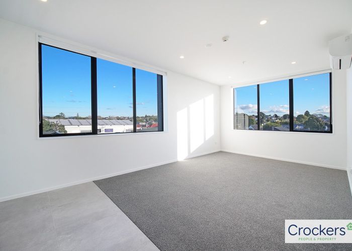  at 3 Rauemi Way, Te Atatu South, Waitakere City, Auckland
