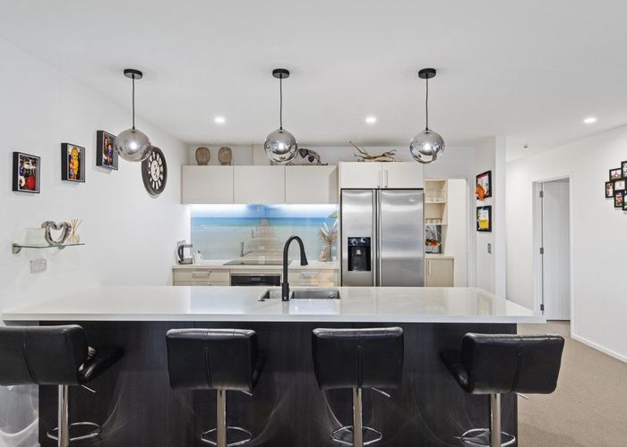  at 8 Glory Way, Buckland, Pukekohe