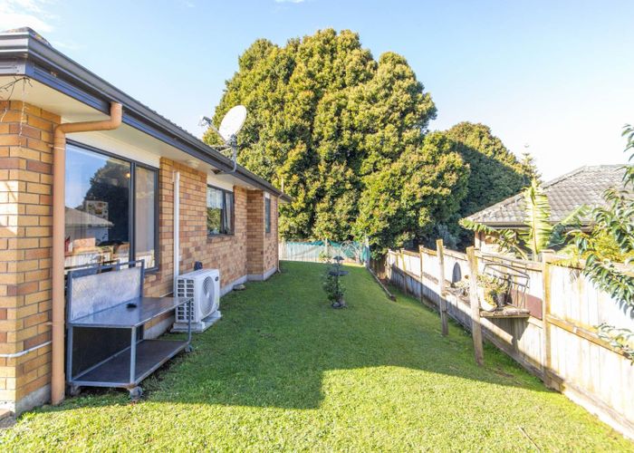  at 11 Ashland Place, Weymouth, Auckland