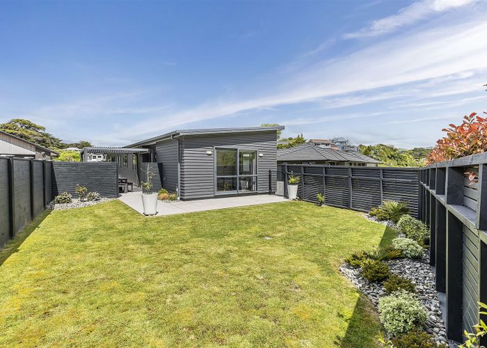  at 7 Tradewinds Drive, Whitby, Porirua