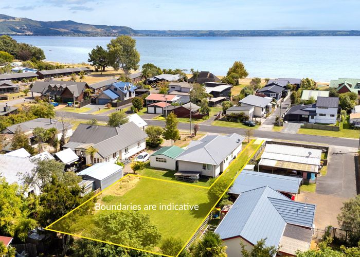  at 8A Holden Avenue, Holdens Bay, Rotorua, Bay Of Plenty