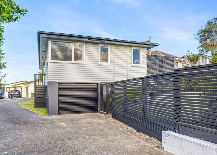  at 1/73 Verbena Road, Birkdale, North Shore City, Auckland