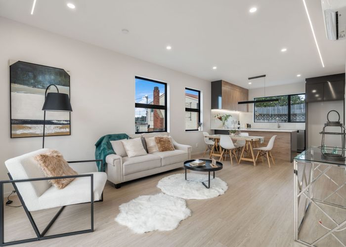  at 3/16 Binsted Road, New Lynn, Waitakere City, Auckland