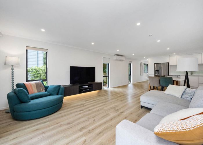  at 2a Albionvale Road, Glen Eden, Waitakere City, Auckland