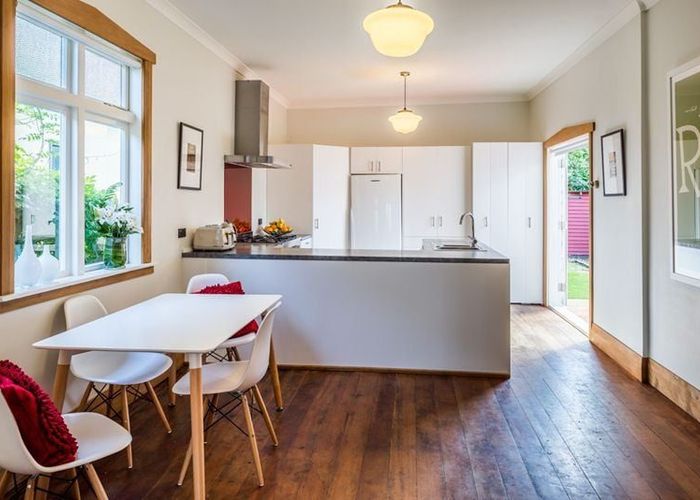  at 5 Burnham Street, Petone, Lower Hutt, Wellington