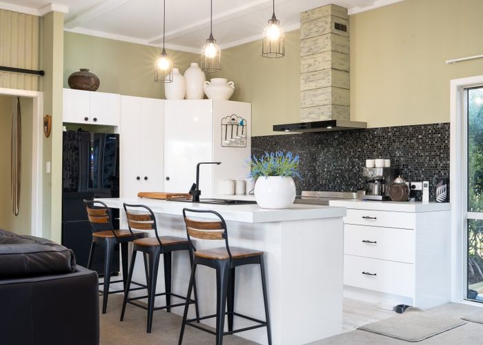  at 43 Andersons Line, Clareville, Carterton