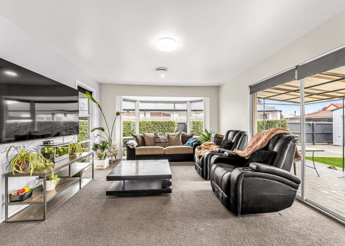  at 81 Gray Crescent, Kaiapoi, Waimakariri, Canterbury