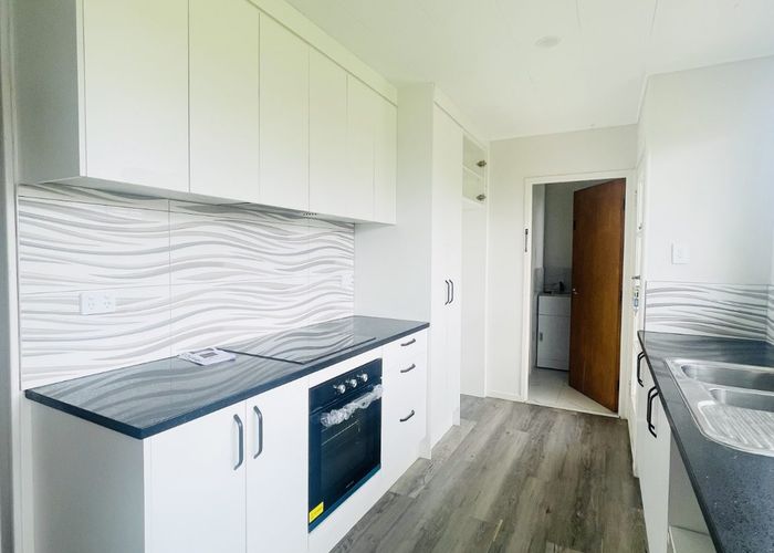  at 5 Fairlight Place, Manurewa, Auckland