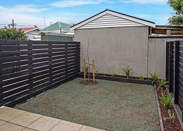  at 15C Cuba Street, Petone, Lower Hutt, Wellington