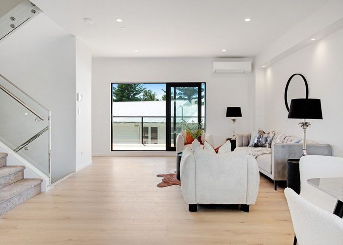  at 12B Angelo Avenue, Howick, Manukau City, Auckland