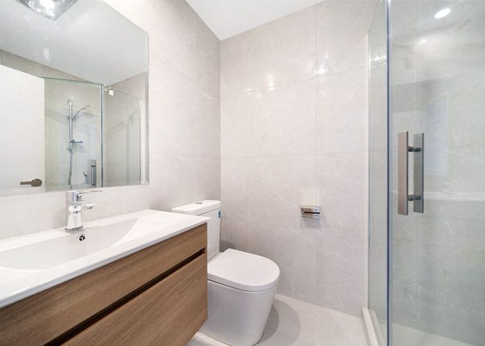  at 3/2A Mantra Road, Massey, Waitakere City, Auckland