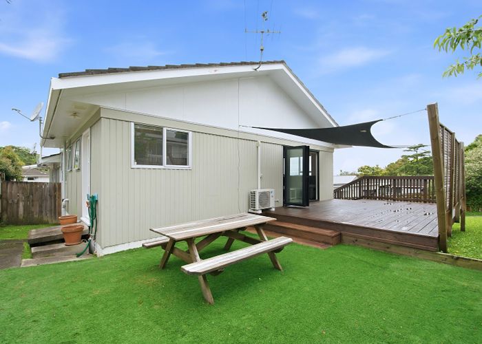  at Unit 2/17 Kemp Road, Massey, Waitakere City, Auckland