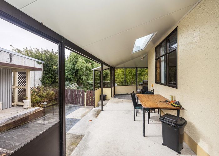  at 15 Kelvin Street, South Hill, Oamaru