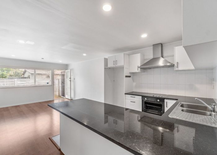  at 3/76 Riversdale Road, Avondale, Auckland City, Auckland