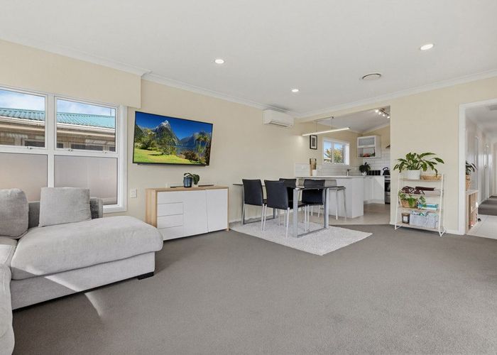  at 18 Mckean Avenue, Manurewa, Manukau City, Auckland