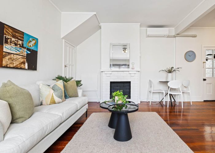  at 2/6 Sarawia Street, Newmarket, Auckland City, Auckland