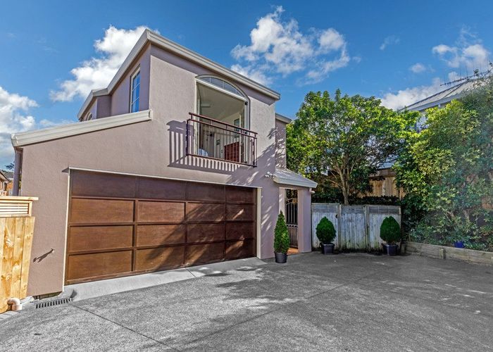  at 3/24 Wernham Place, Northcote, North Shore City, Auckland