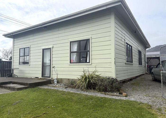  at 31 Nelson Quay, Cobden, Grey, West Coast