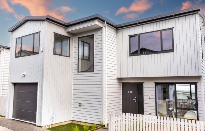  at 15 Amaru Road, One Tree Hill, Auckland