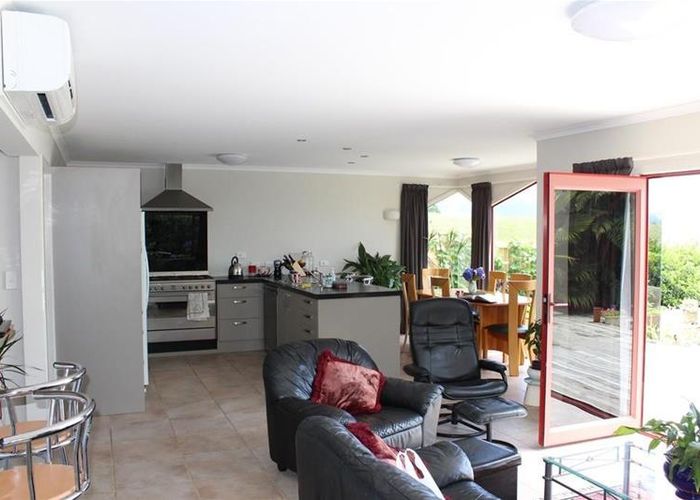 at 3 Bay Vista Drive, Pohara