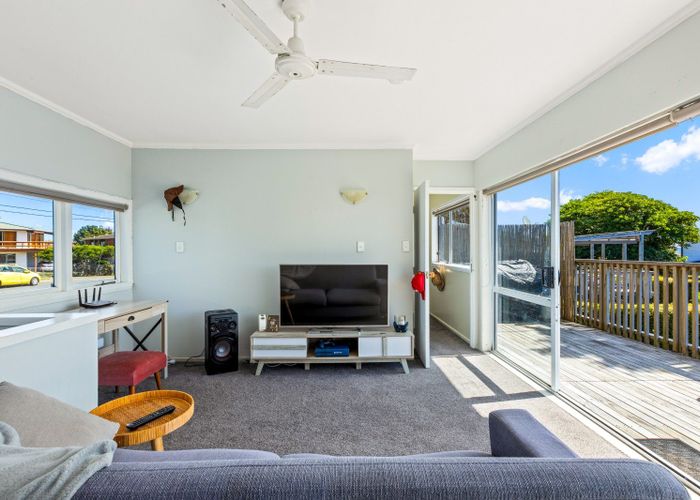  at 1412 Whangaparaoa Road, Army Bay, Whangaparaoa