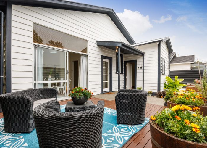  at 17A Knowles Street, Terrace End, Palmerston North, Manawatu / Whanganui