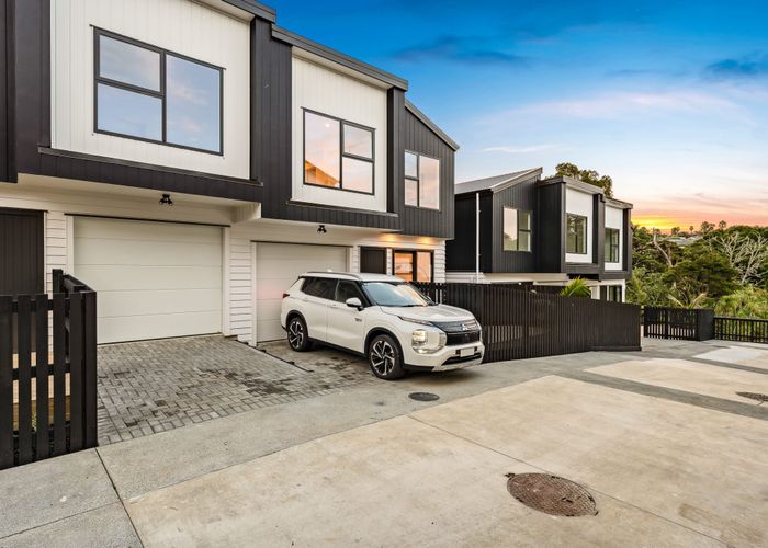  at 8/11&13 Tabitha Crescent, Henderson, Waitakere City, Auckland