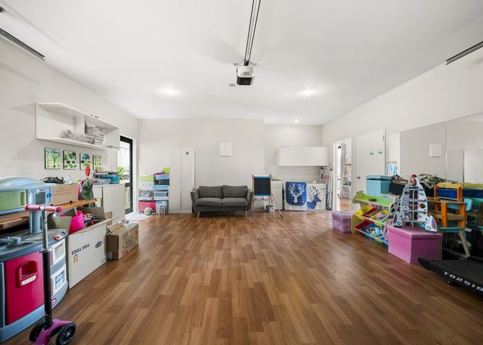  at 17A Tahu Crescent, Sunnynook, North Shore City, Auckland