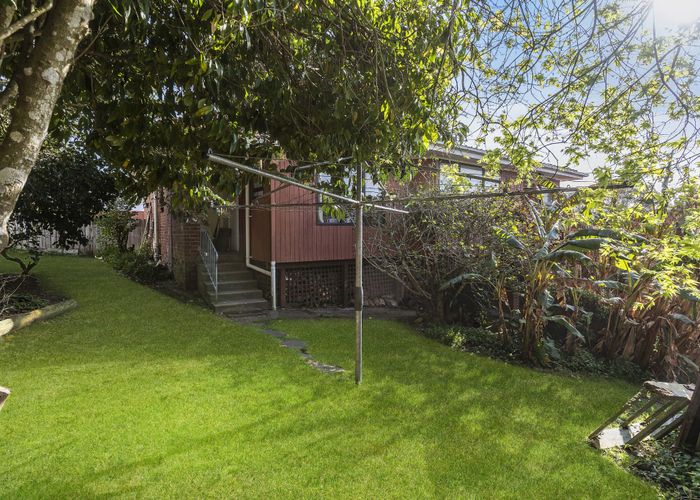  at 27 Olsen Avenue, Hillsborough, Auckland