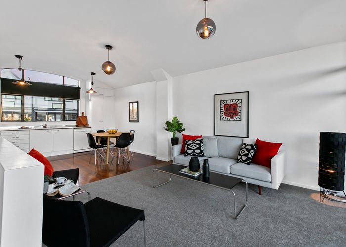  at 2/2 Collingwood Street, Freemans Bay, Auckland