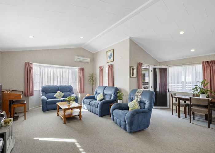  at 2/3 Salcombe Terrace, Welbourn, New Plymouth