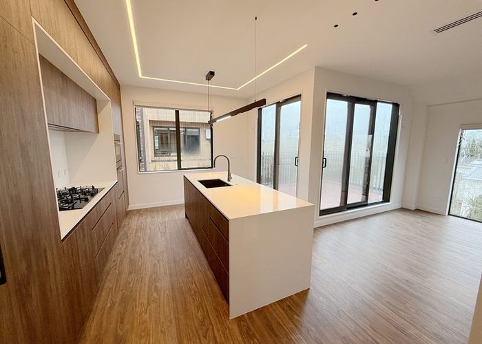  at 5/282 Point Cheavlier Road, Point Chevalier, Auckland City, Auckland