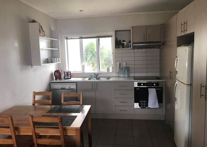  at 2/35A Tennyson Avenue, Takapuna, North Shore City, Auckland