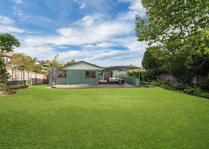  at 4 Janome Place, Bucklands Beach, Manukau City, Auckland