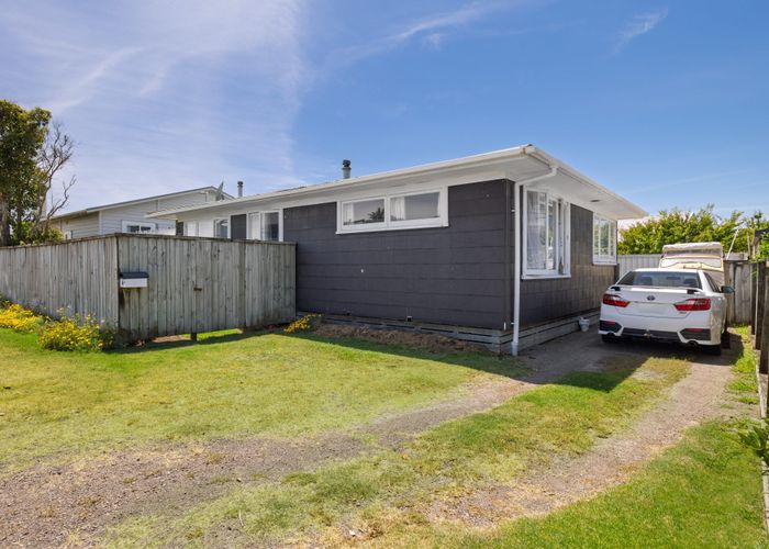  at 6 Mccallum Place, Papamoa Beach, Papamoa