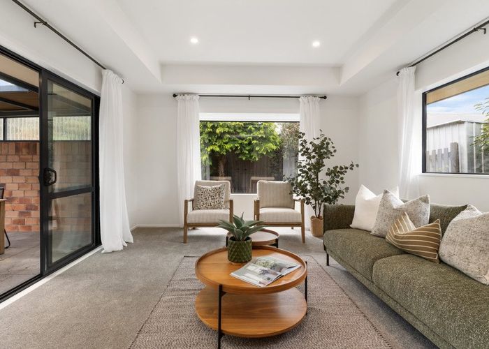  at 18 Mollymawk Place, Woolston, Christchurch City, Canterbury