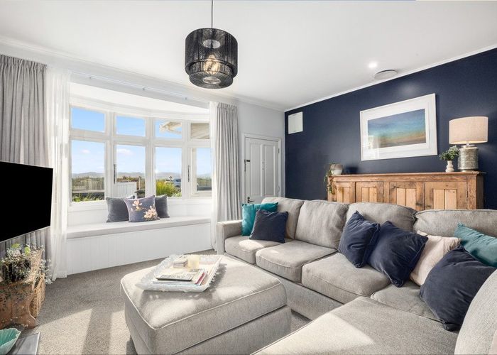  at 7 Marine Parade, Eastbourne, Lower Hutt, Wellington